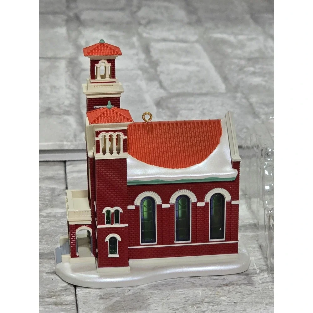 Hallmark Keepsake Ornament Candlelight Service Old Brick Church‎ 2009 #12 Magic